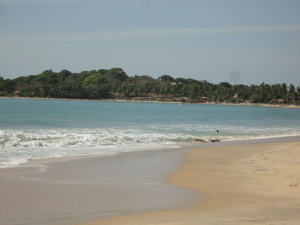 Surf & Sand Hotel Arugambay อารูกัมเบย์ ภายนอก รูปภาพ